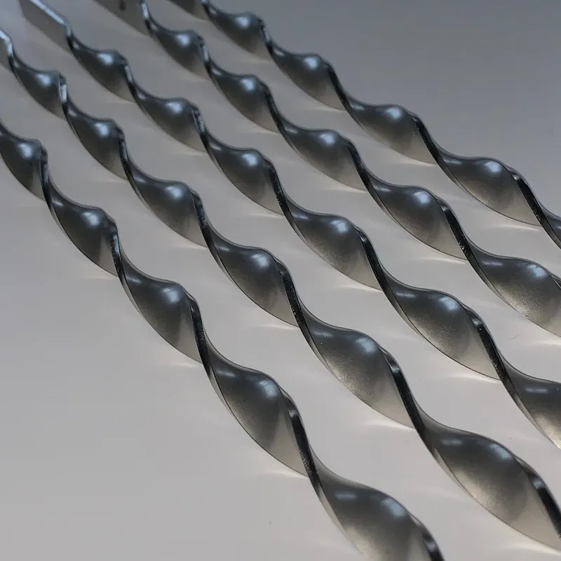 strisce ritorte in acciaio inox utilizzate per le attrezzature di produzione alimentare