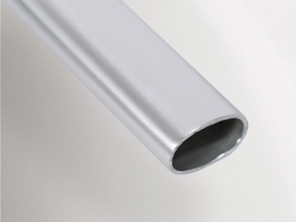 Satiniertes Aluminium-Ovalrohr