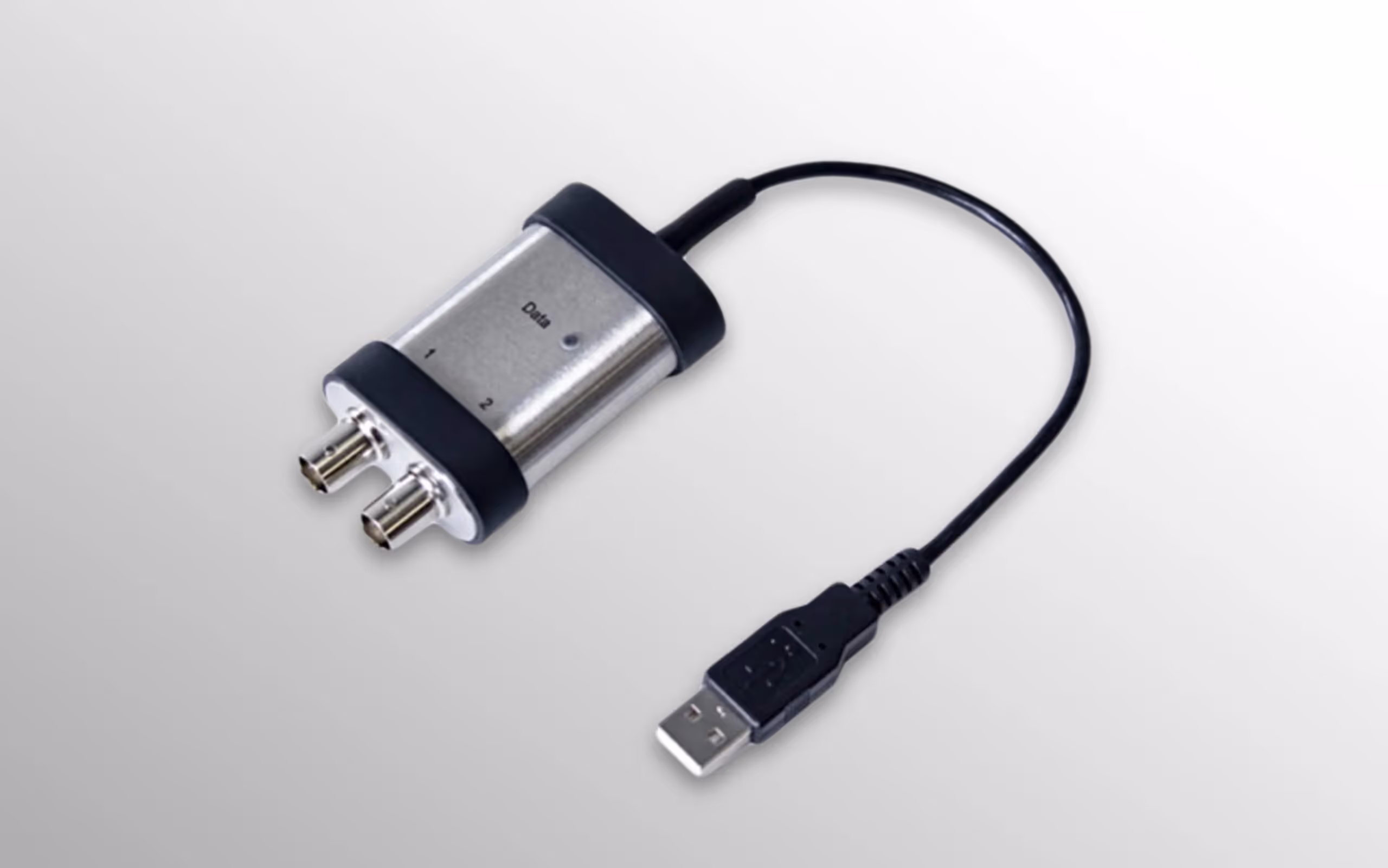 Tube ovale plat en acier inoxydable avec une finition satinée utilisé pour utiliser des composants électroniques pour un petit appareil de mesure.